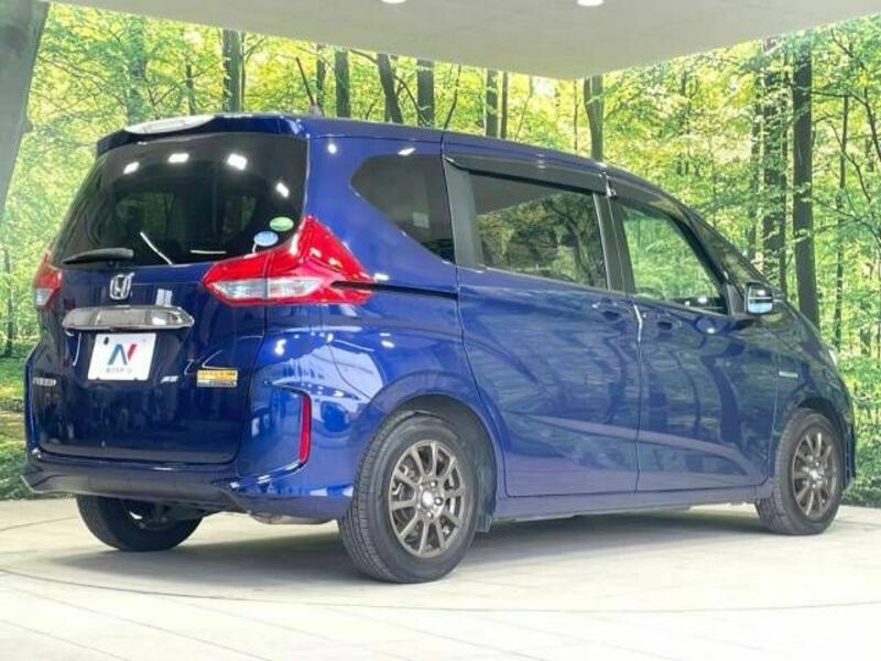 FREED HYBRID-17