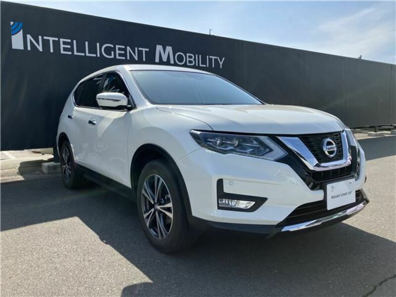 X-TRAIL-1