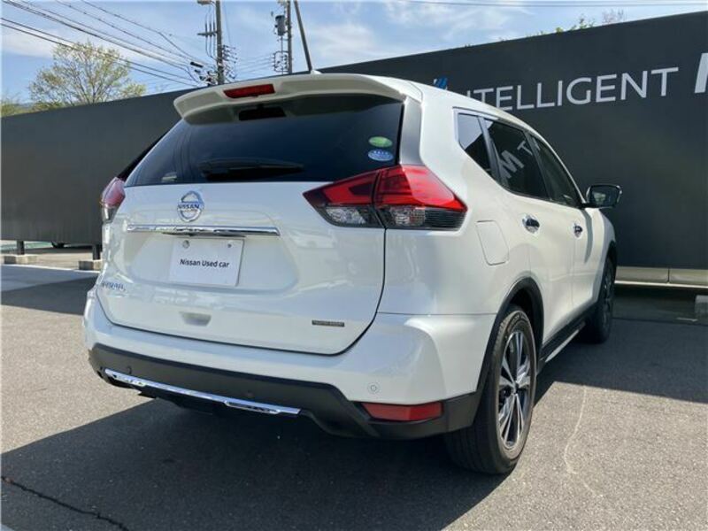 X-TRAIL-5