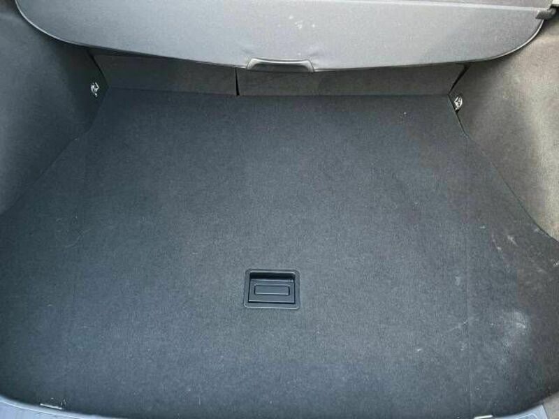 PRIUS-9