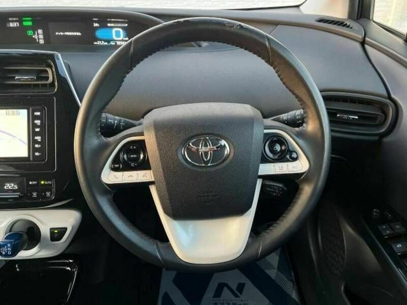 PRIUS-10