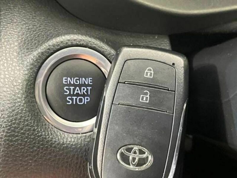 YARIS CROSS-6