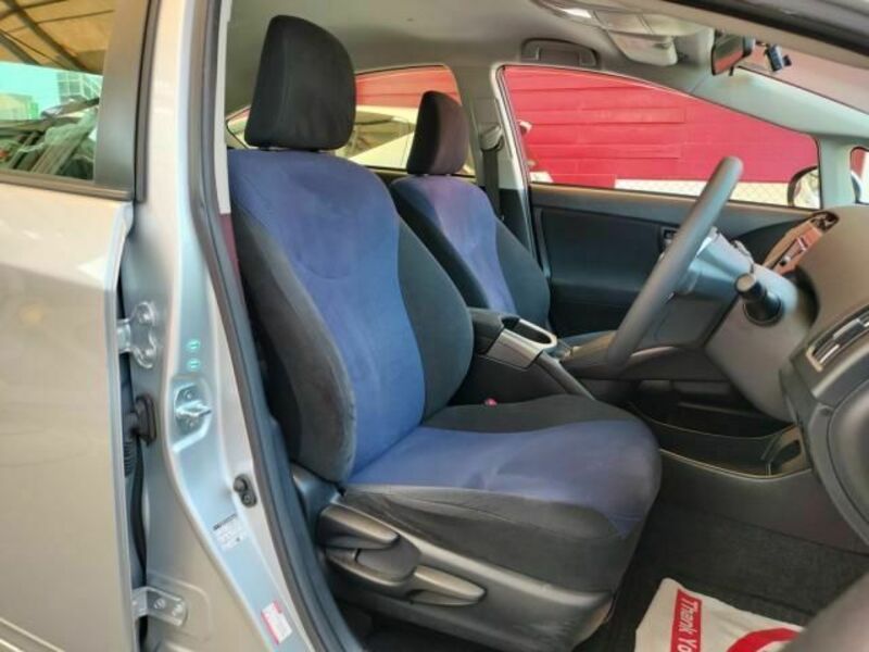 PRIUS-3