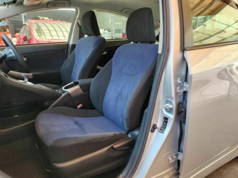 PRIUS-5