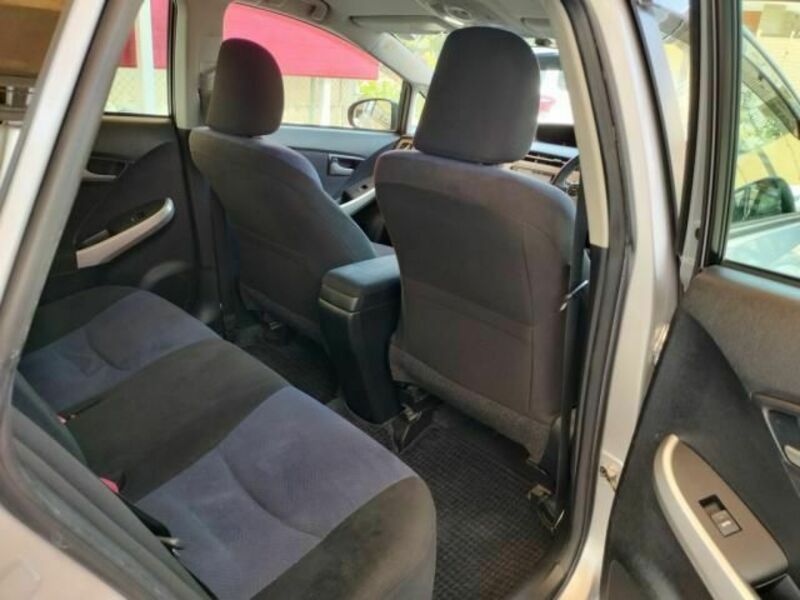 PRIUS-7