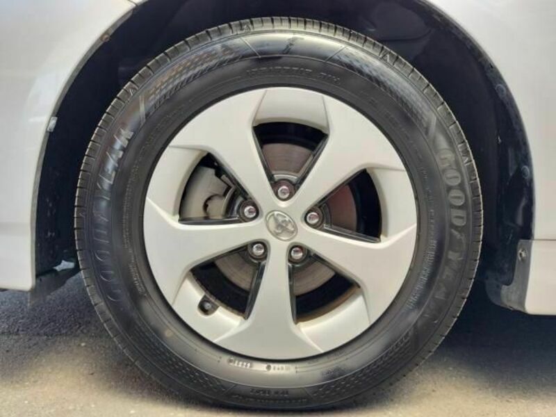PRIUS-22