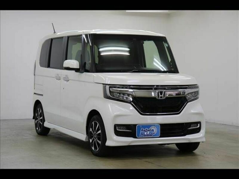 N BOX CUSTOM-17