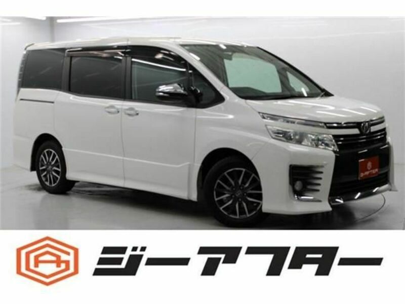 TOYOTA　VOXY