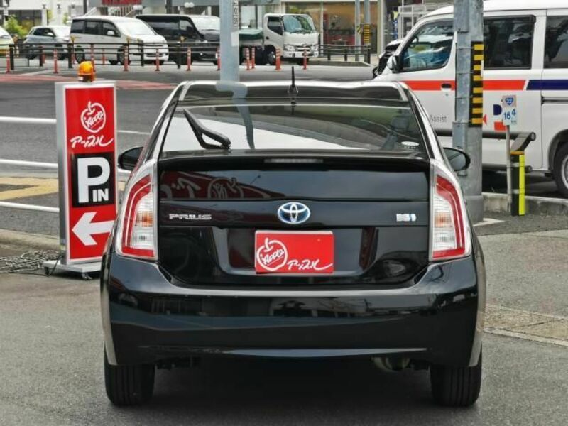 PRIUS-6
