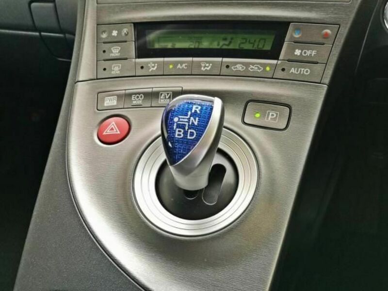 PRIUS-15