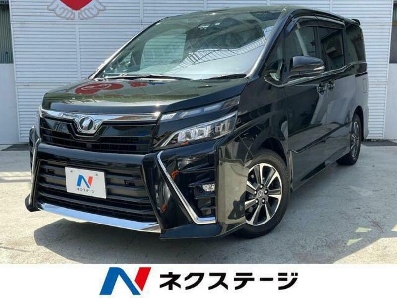 TOYOTA　VOXY