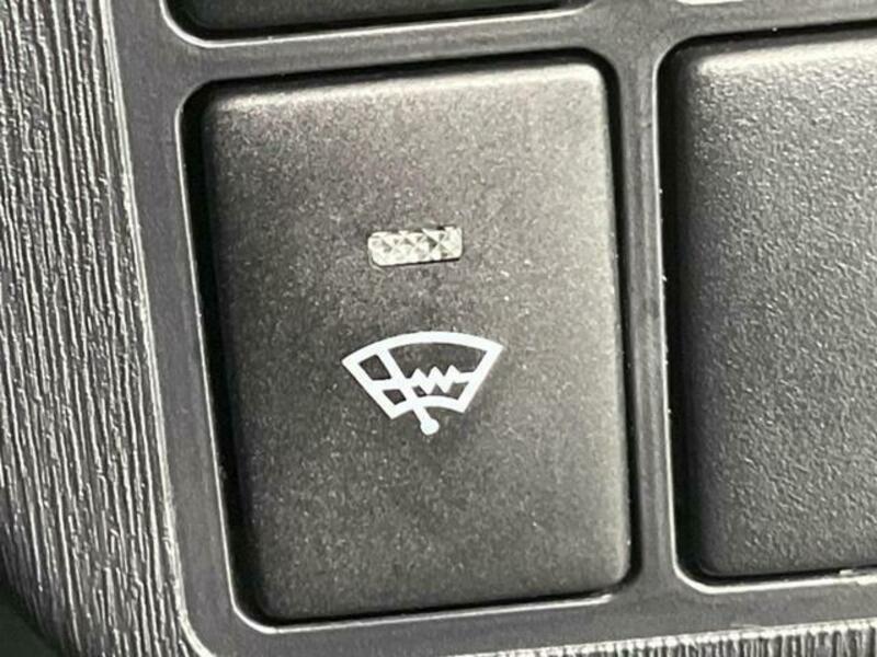 PRIUS-4