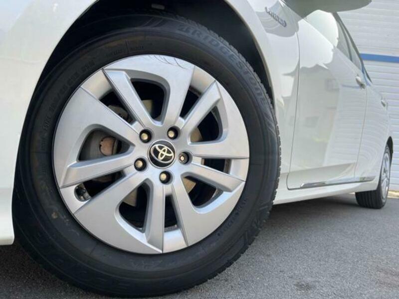 PRIUS-12