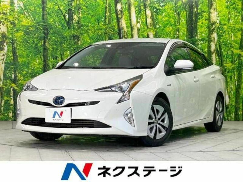 TOYOTA　PRIUS