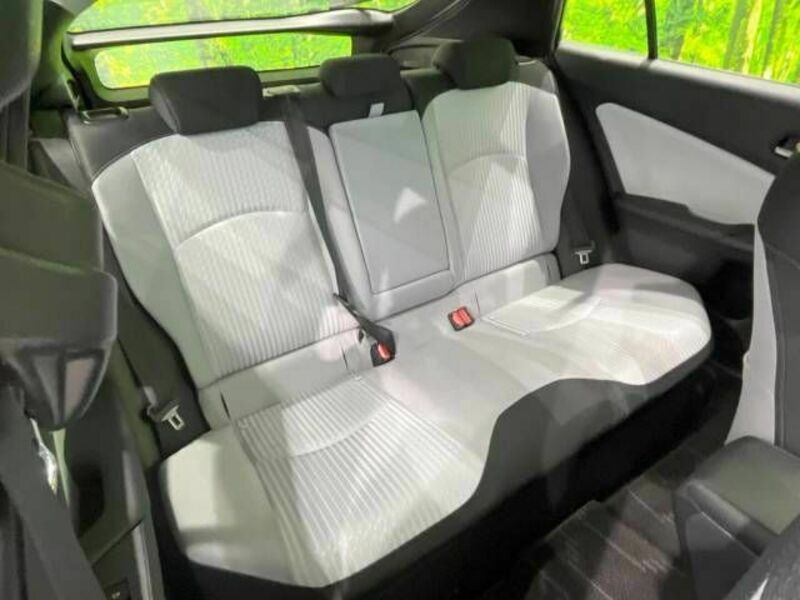 PRIUS-8