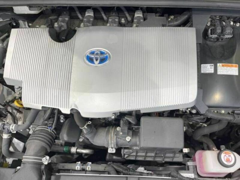 PRIUS-17