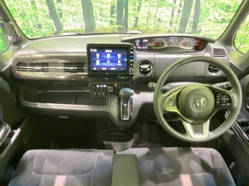 N BOX CUSTOM-1