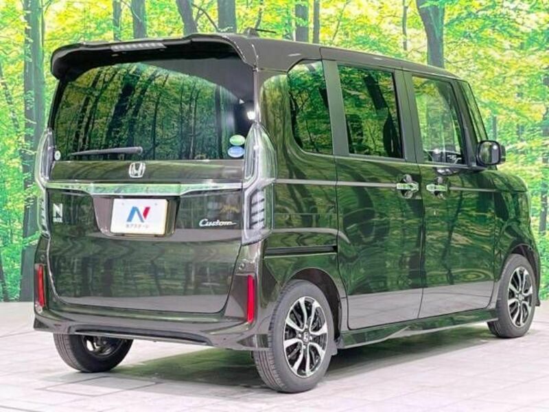 N BOX CUSTOM-17