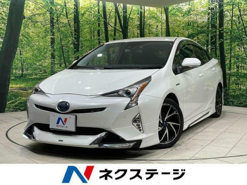 TOYOTA　PRIUS