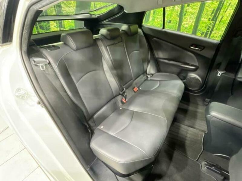 PRIUS-9