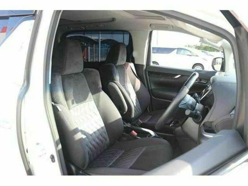 VELLFIRE-12