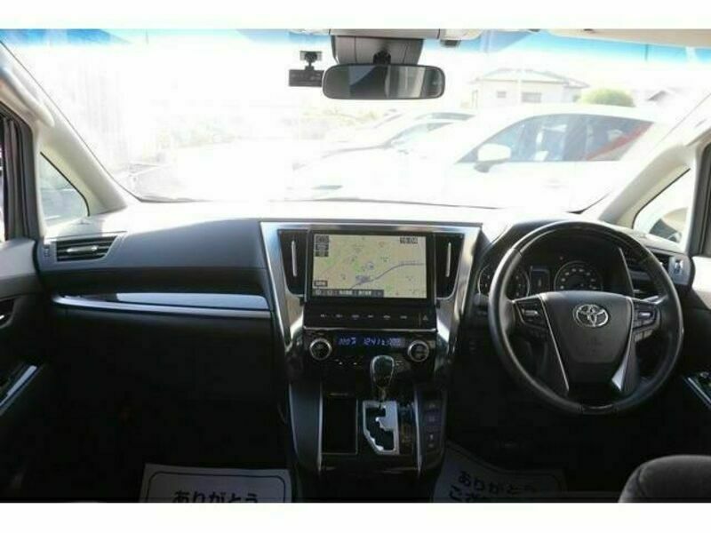 VELLFIRE-15