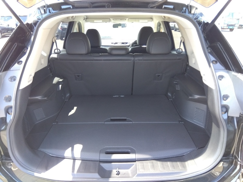 X-TRAIL