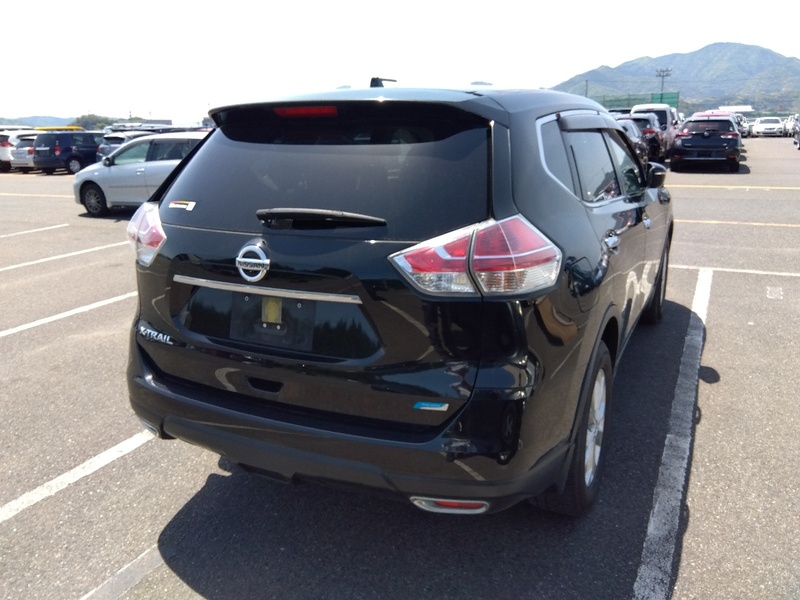 X-TRAIL