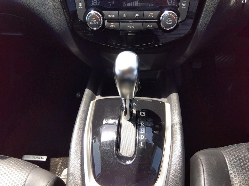 X-TRAIL
