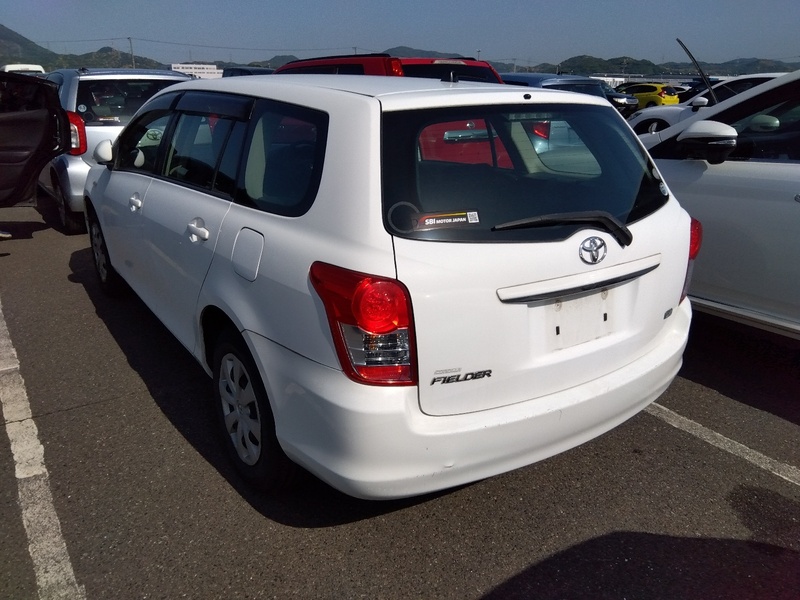 COROLLA FIELDER