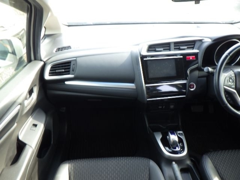 FIT HYBRID