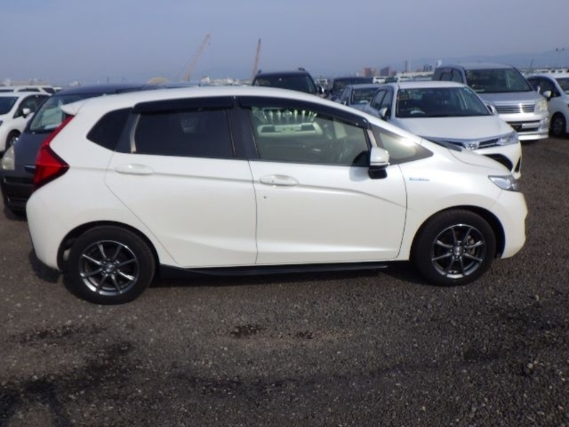 FIT HYBRID