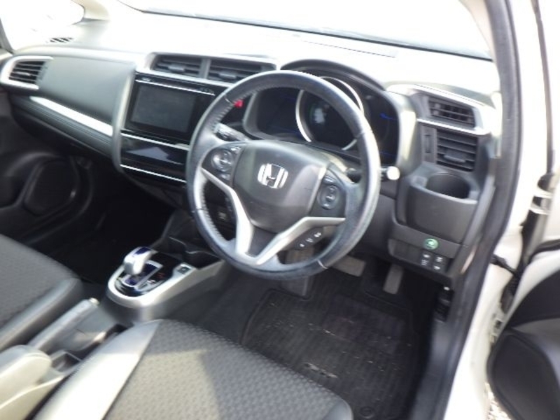 FIT HYBRID