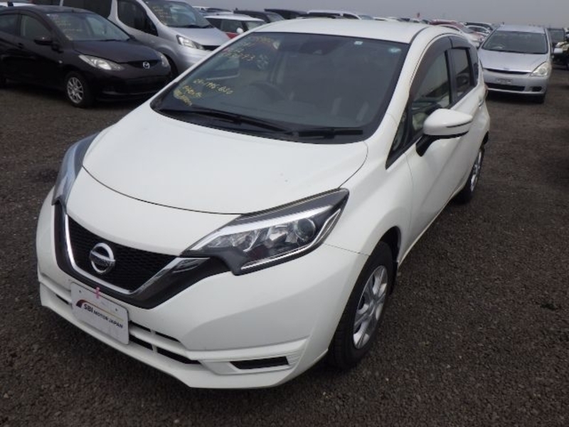 NISSAN　NOTE