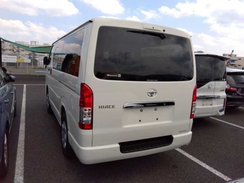HIACE VAN-2