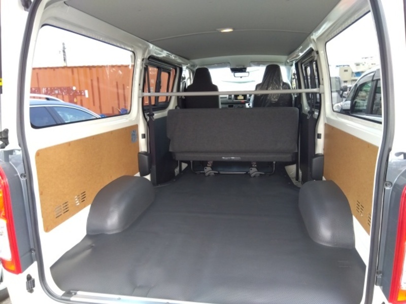 HIACE VAN-10