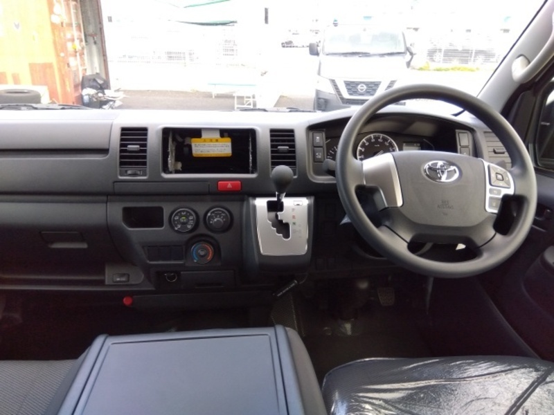 HIACE VAN-4