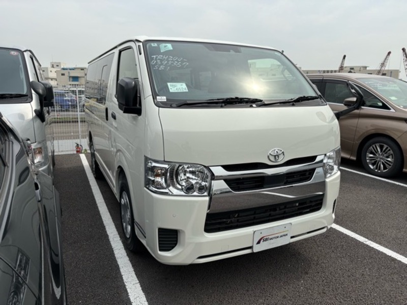 HIACE VAN