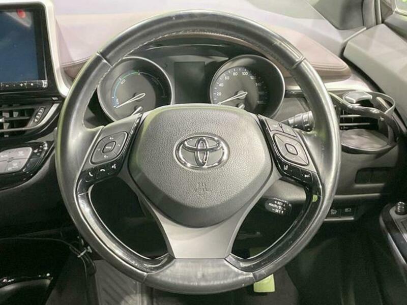 C-HR-11