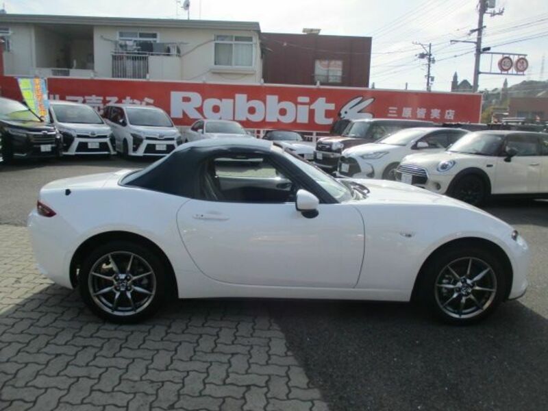 ROADSTER-20