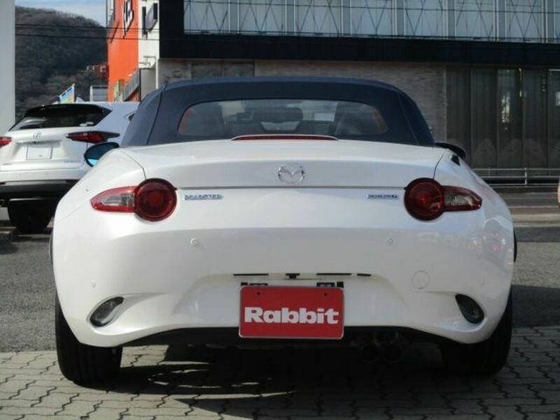 ROADSTER-23
