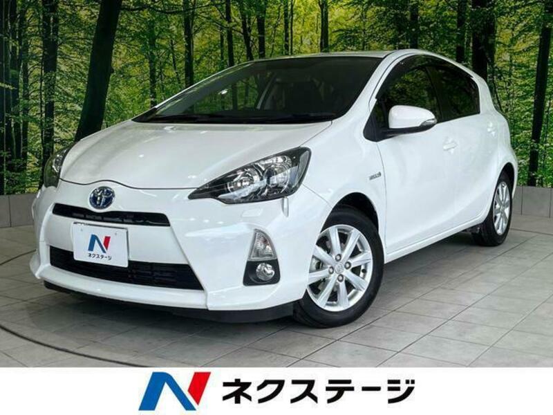 TOYOTA　AQUA