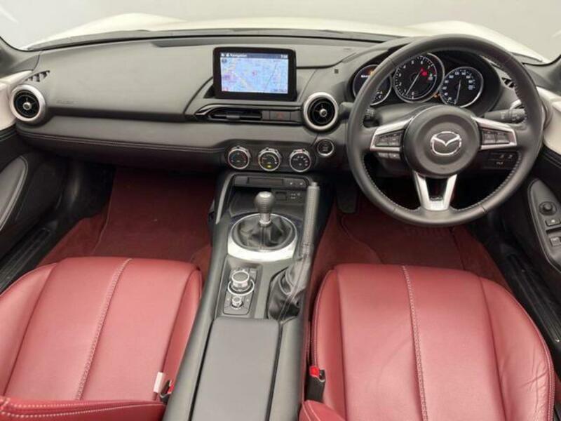 ROADSTER-1