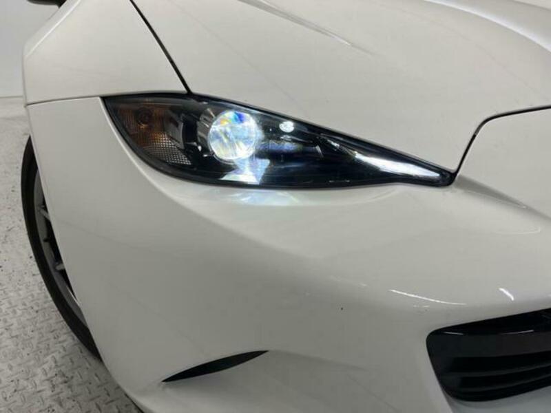 ROADSTER-12