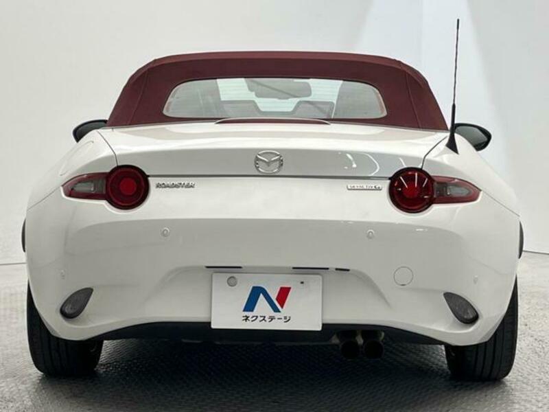 ROADSTER-14
