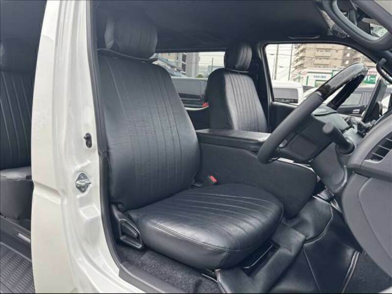 HIACE VAN-8