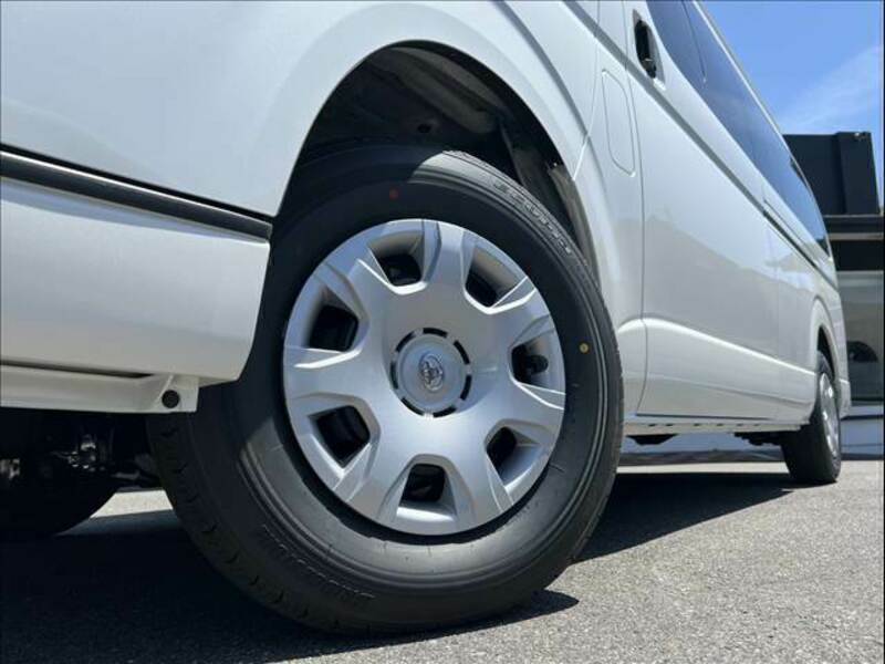 HIACE VAN-8