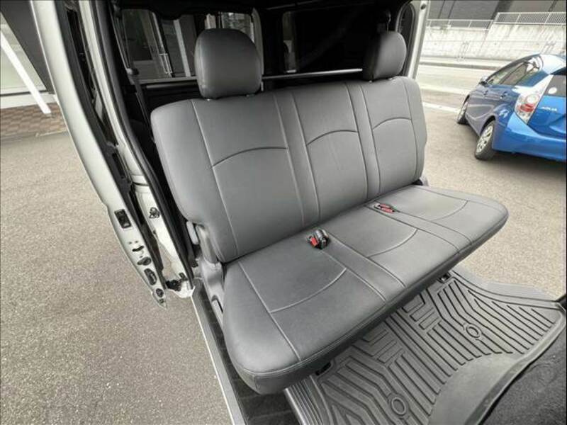 HIACE VAN-7
