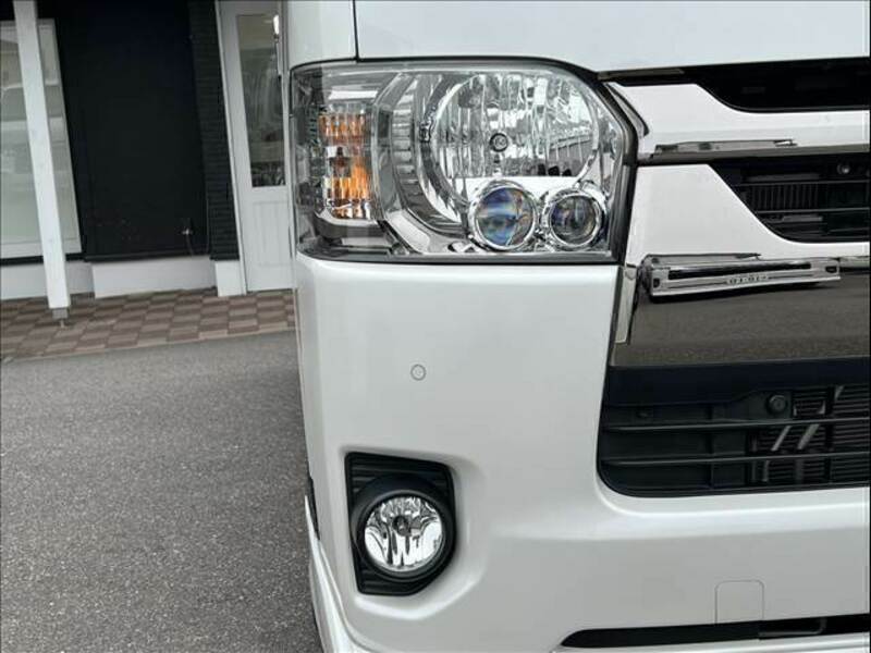 HIACE VAN-9
