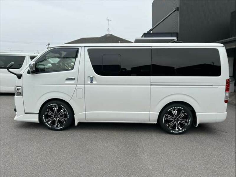HIACE VAN-13